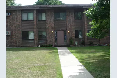 761 S 9th Street #5, Bird Island, MN 55310 - Photo 1