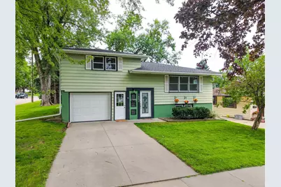 1802 17 1/2 Street NW, Rochester, MN 55901 - Photo 1