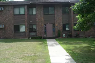 761 S 9th St, Bird Island, MN 55310 - Photo 1