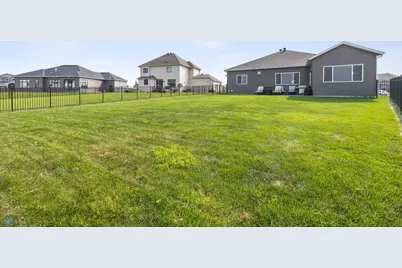 6884 21st Street S, Fargo, ND 58104 - Photo 40