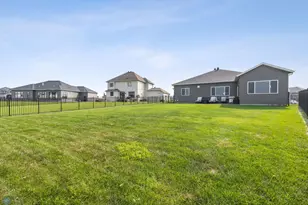 6884 21st St S, Fargo, ND 58104 - Photo 40