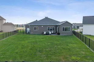 6884 21st St S, Fargo, ND 58104 - Photo 6