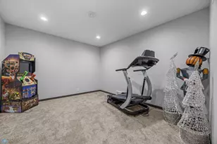 6884 21st St S, Fargo, ND 58104 - Photo 38