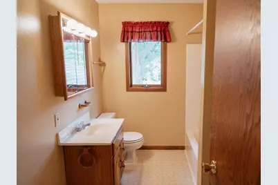 223 W 10th Street, Fairmont, MN 56031 - Photo 22