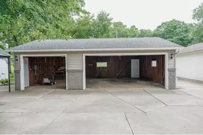 223 W 10th Street, Fairmont, MN 56031 - Photo 38