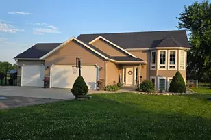 57331 227th St, Austin, MN 55912 - Photo 1