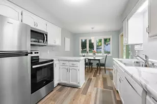 4359 Buckingham Ct, Vadnais Heights, MN 55127 - Photo 1