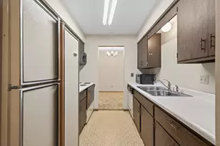 2220 Midland Grove Rd, Roseville, MN 55113 - Photo 12