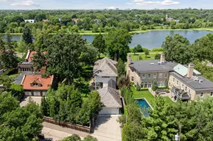 2225 E Lake Of The Isles Pkwy, Minneapolis, MN 55405 - Photo 56