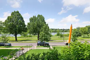 2225 E Lake Of The Isles Pkwy, Minneapolis, MN 55405 - Photo 66