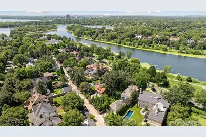 2225 E Lake Of The Isles Parkway, Minneapolis, MN 55405 - Photo 58