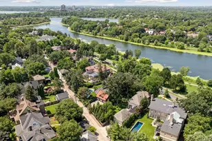 2225 E Lake Of The Isles Pkwy, Minneapolis, MN 55405 - Photo 58