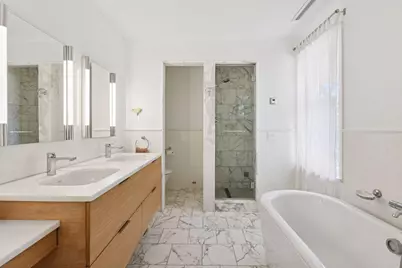 2225 E Lake Of The Isles Parkway, Minneapolis, MN 55405 - Photo 32