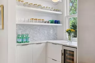 2225 E Lake Of The Isles Pkwy, Minneapolis, MN 55405 - Photo 26