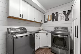 85 Castle Ridge Ct, Chanhassen, MN 55317 - Photo 40