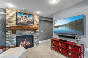 85 Castle Ridge Ct, Chanhassen, MN 55317 - Photo 44