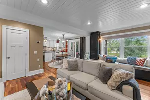 85 Castle Ridge Ct, Chanhassen, MN 55317 - Photo 10