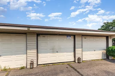 7942 Yates Avenue N, Brooklyn Park, MN 55443 - Photo 26