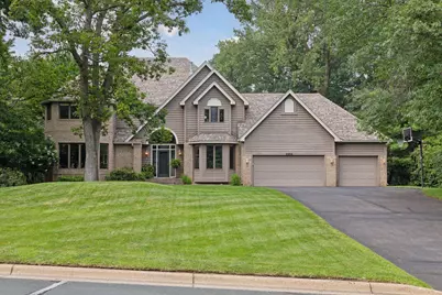 2204 Wildwood Court, Burnsville, MN 55306 - Photo 10