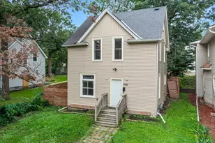 3015 Fremont Ave N, Minneapolis, MN 55411 - Photo 1