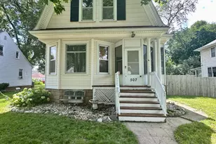 507 W Redwood St, Marshall, MN 56258 - Photo 1