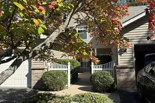 10018 Cove Dr, Minnetonka, MN 55305 - Photo 1