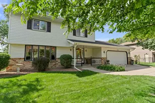 4363 Bramblewood Ave, Vadnais Heights, MN 55127 - Photo 6