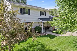 4363 Bramblewood Ave, Vadnais Heights, MN 55127 - Photo 2