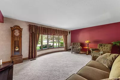 4363 Bramblewood Avenue, Vadnais Heights, MN 55127 - Photo 14