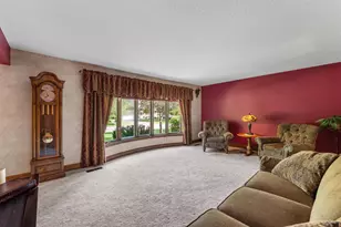 4363 Bramblewood Ave, Vadnais Heights, MN 55127 - Photo 14