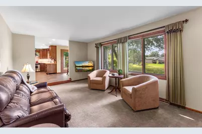 4363 Bramblewood Avenue, Vadnais Heights, MN 55127 - Photo 12