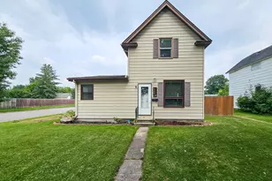 622 Duluth Ave N, Thief River Falls, MN 56701 - Photo 1