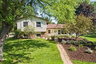 8304 69th St S, Cottage Grove, MN 55016 - Photo 1