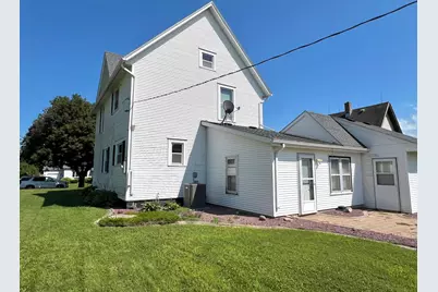 109 White Street N, Comfrey, MN 56019 - Photo 6