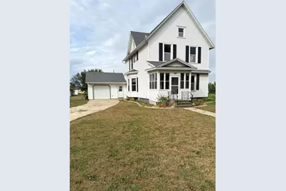 109 White Street N, Comfrey, MN 56019 - Photo 2