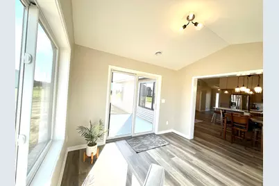 602 9th Street, Wanamingo, MN 55983 - Photo 6
