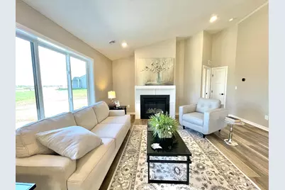 602 9th Street, Wanamingo, MN 55983 - Photo 8