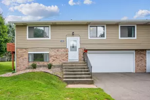 1254 Ferndale St N, Maplewood, MN 55119 - Photo 1