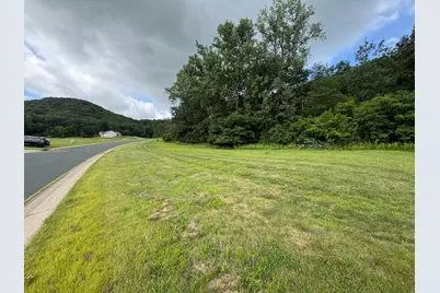 2720 Oakhurst Drive, Lake City, MN 55041 - Photo 2