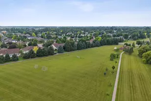 326 44th Ave S, Moorhead, MN 56560 - Photo 32