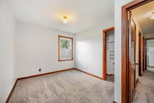 906 N Prairie Ave, Fairmont, MN 56031 - Photo 14