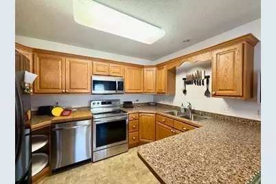 307 Main Street E, Caledonia, MN 55921 - Photo 16