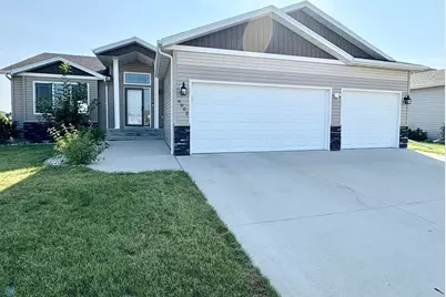 6002 66th Street S, Fargo, ND 58104 - Photo 1