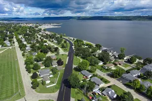 1329 S Oak St, Lake City, MN 55041 - Photo 78