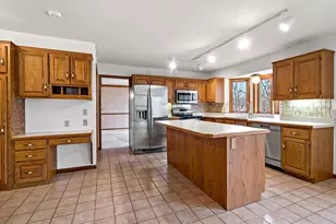 5515 Yorktown Ln N, Plymouth, MN 55442 - Photo 12