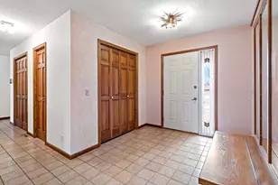 5515 Yorktown Ln N, Plymouth, MN 55442 - Photo 6