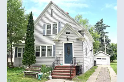 909 5th Street S, Moorhead, MN 56560 - Photo 1