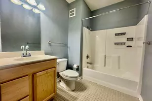 619 8th Street SE, Minneapolis, MN 55414 - Photo 4