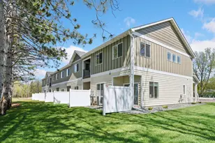 425 W 8th St, New Richmond, WI 54017 - Photo 32