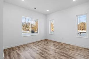 425 W 8th St, New Richmond, WI 54017 - Photo 8